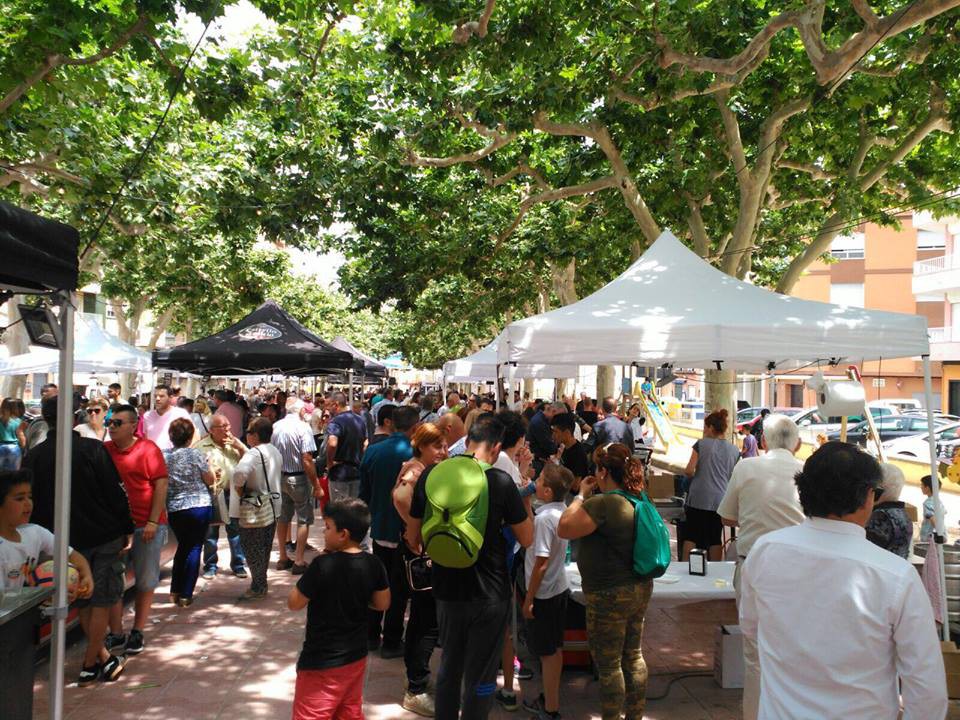 Milers de persones gaudixen de la IV Fira de la Tapa ‘Pego també tapeja’