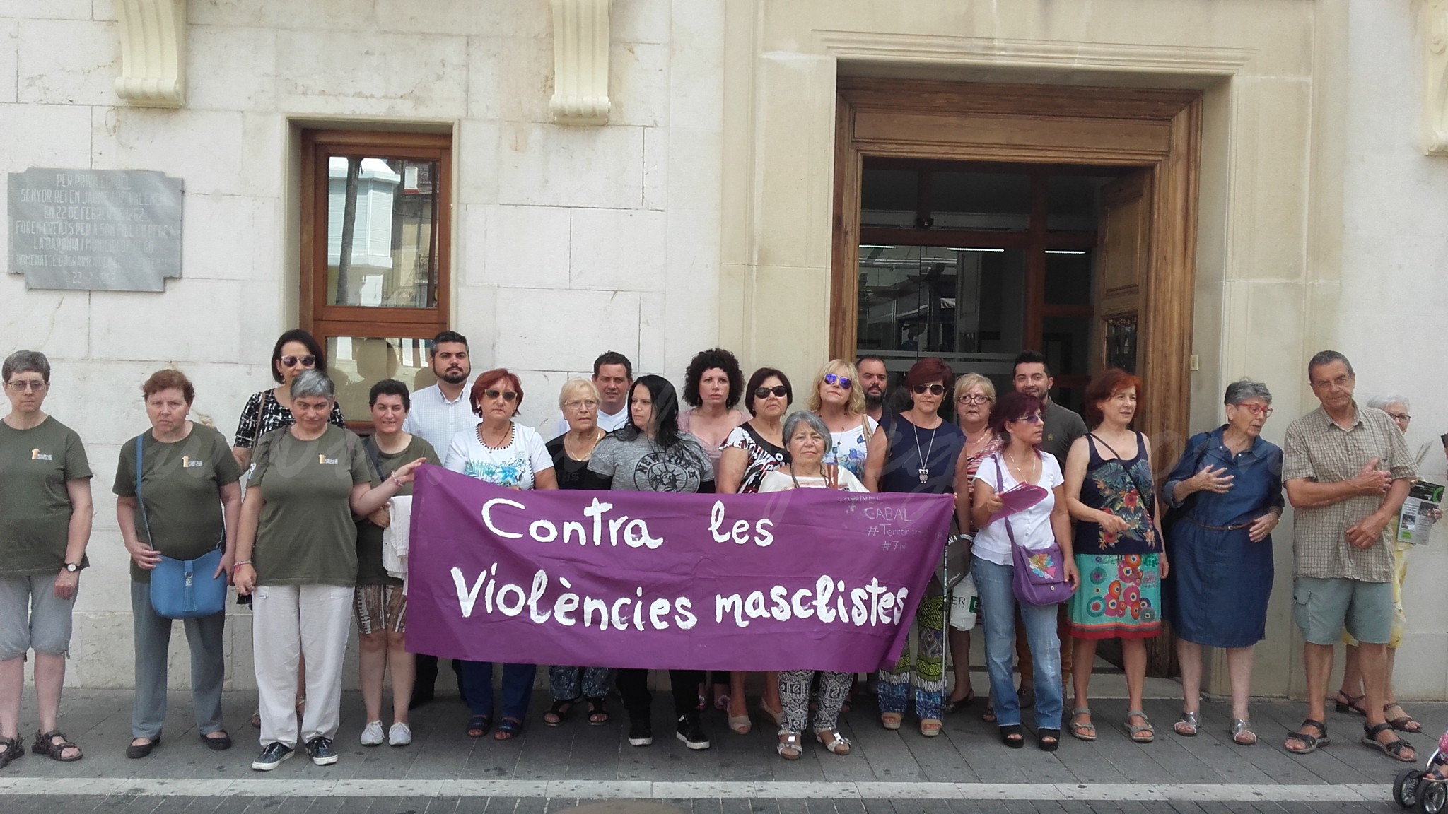 Pego és un dels més de cent pobles en els que s’ha decretat hui, 19J, l’alerta feminista Pego és un dels més de cent pobles en els que s’ha decretat hui, 19J, l’alerta feminista