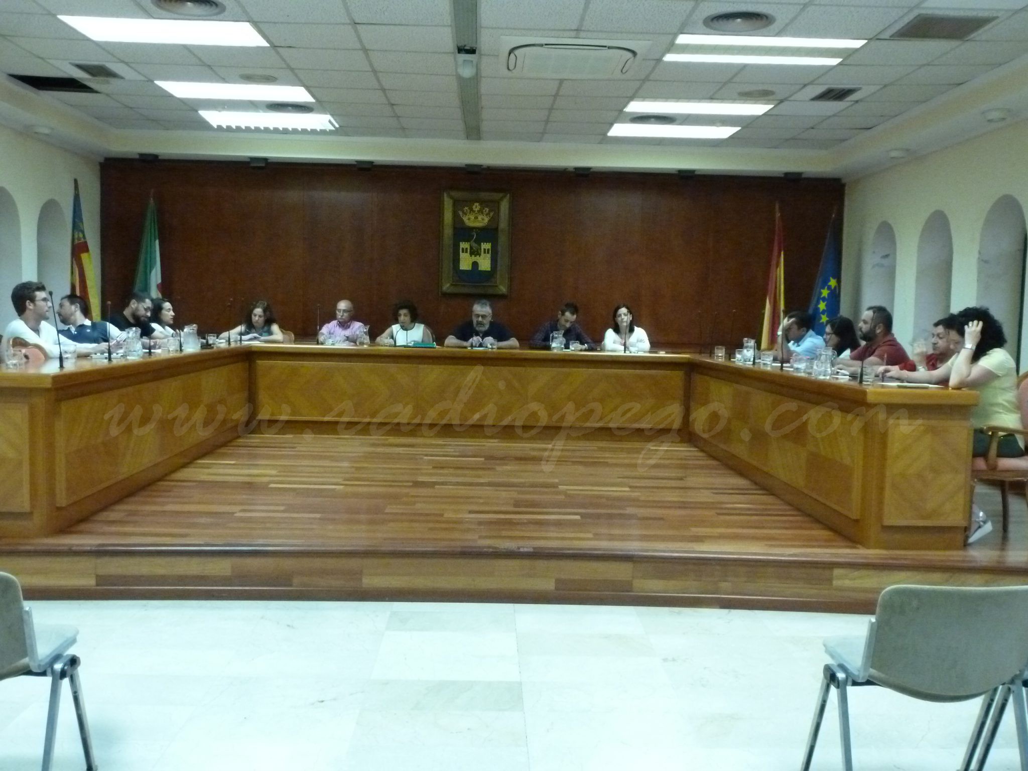 Pego podria estalviar 56.000€ en la factura de la llum