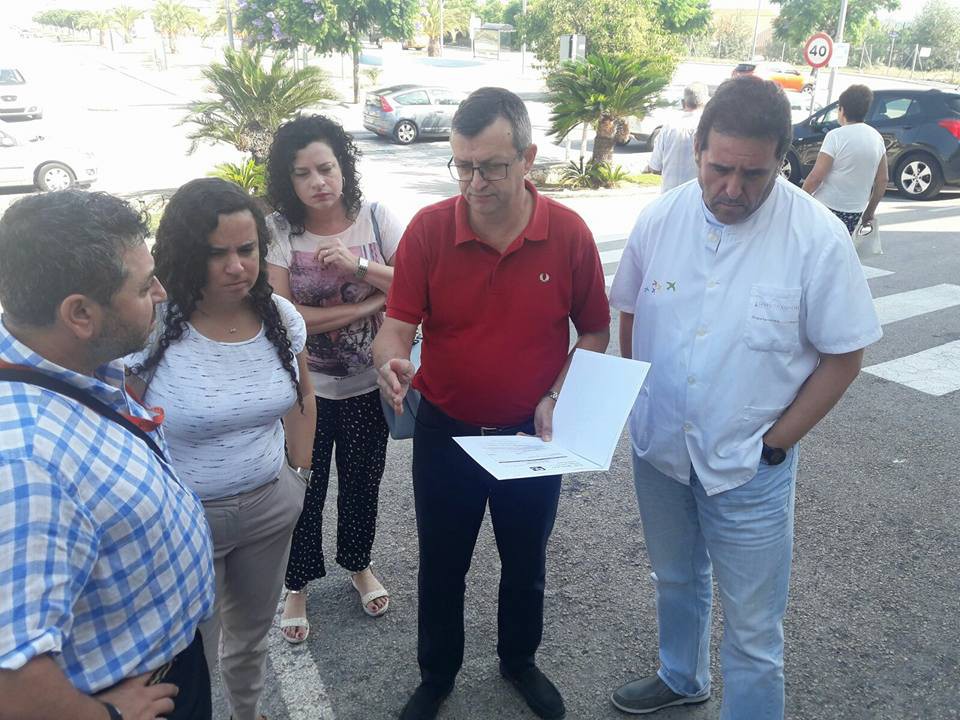 Les Regidories de Sanitat i Urbanisme planegen instal·lar una sala d’espera a l’exterior del centre de salut de Pego