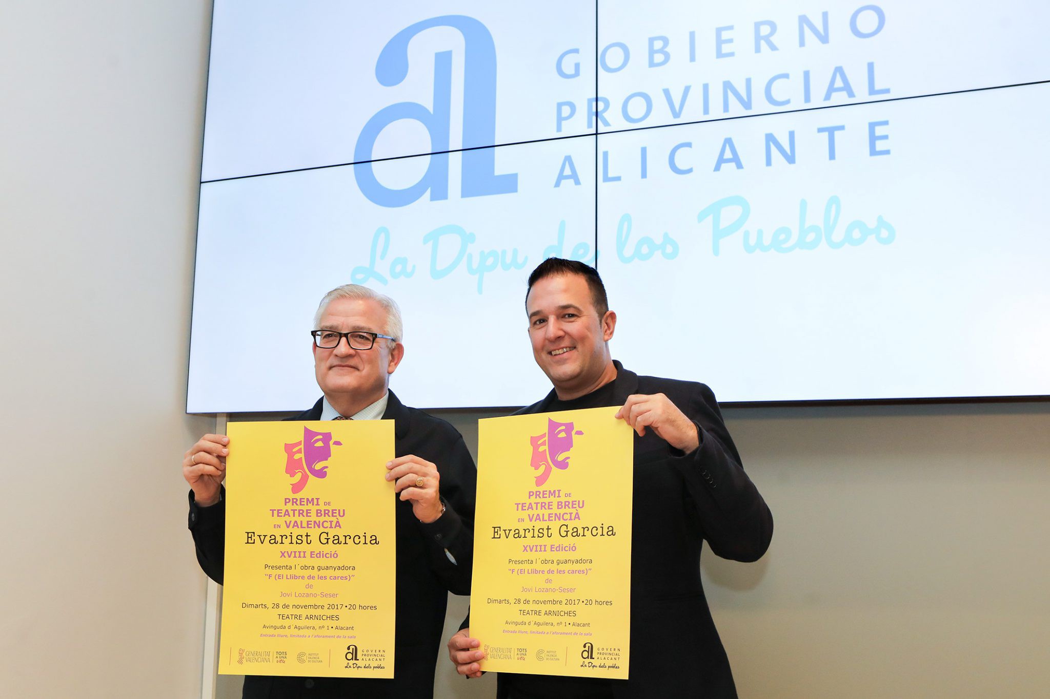 L’ondarenc Jovi Lozano-Seser guanya el ‘Premi de Teatre Breu en valencià Evarist Garcia’ per l’obra ‘F (El llibre de les cares)’ L’ondarenc Jovi Lozano-Seser guanya el ‘Premi de Teatre Breu en valencià Evarist Garcia’ per l’obra ‘F (El llibre de les cares)’
