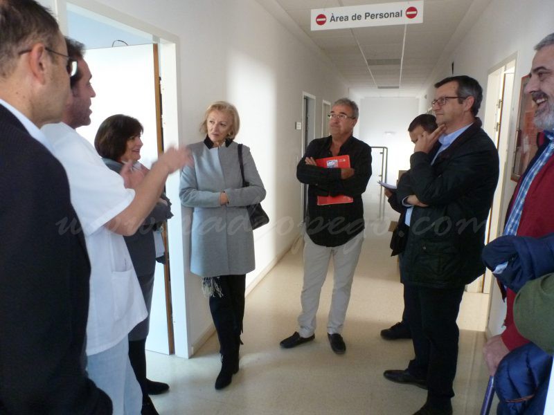 La directora de l’Alta Inspecció Sanitària visita el centre de salut de Pego i els seus consultoris per conèixer de primera mà quines són les seues necessitats