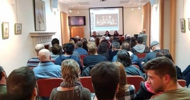 L’encís pel rei en Llop permet a Mikel Toledo i Banyuls crear una trilogia en format de novel·la gràfica