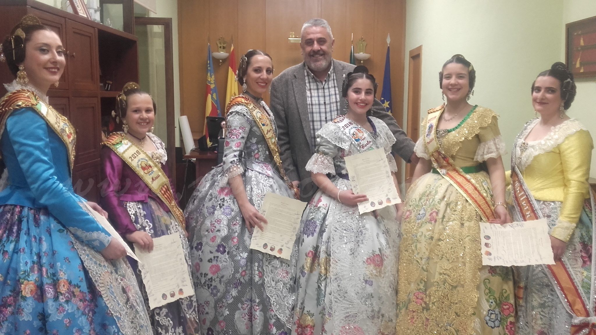 El Pregó i la Crida Falleres marquen l’inici de la festa josefina amb una marcada reivindicació de la tradició fallera a Pego