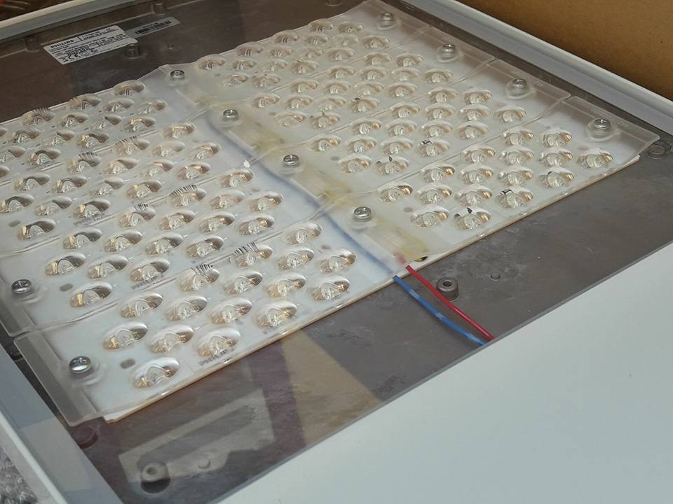 El plenari pegolí ratifica la sol·licitud del projecte per canviar les lluminàries del polígon industrial