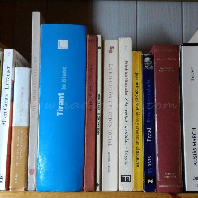 Ràdio Pego celebra el dia del llibre amb la col·laboració del Club de Lectura de Pego