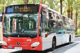 La Generalitat ha aprovat un el nou projecte de transport amb autobús que millora el servei en la Marina Alta