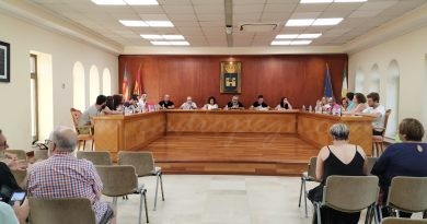 La corporació acorda sol·licitar al Consell distincions per a tres policies locals