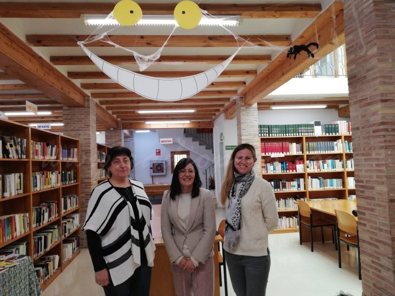 La biblioteca de Pego rep el premi María Moliner d’animació a la lectura