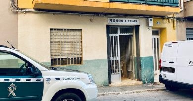 Atracament a mà armada a una pescateria de Pego