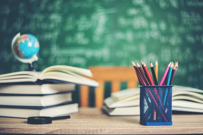10 alumnes de Pego reben el premi extraordinari al rendiment acadèmic d’Educació primària i secundària