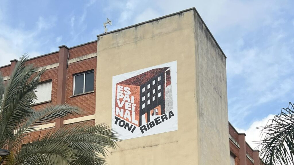 La majoria d’associacions de l’Espai Veïnal Toni Ribera demanen a l’Ajuntament de Pego la signatura d’un conveni de cessió de les instal·lacions La majoria d’associacions de l’Espai Veïnal Toni Ribera demanen a l’Ajuntament de Pego la signatura d’un conveni de cessió de les instal·lacions
