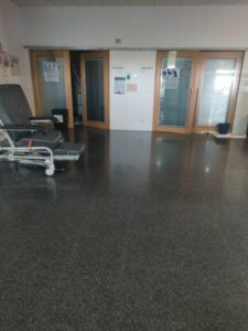 Compromís denuncia que dos boxes de l’UCI de l’Hospital de Dénia fa tres setmanes que estan tancats