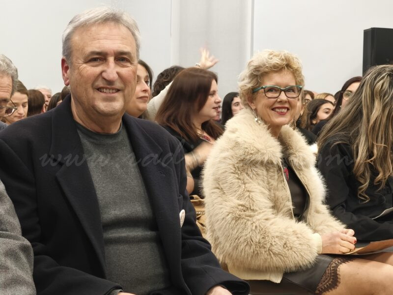 Teo Llambies Abad i Merche Franqueza Sanchis ja són oficialment Capità i Ambaixadora dels Moros i Cristians de Pego 2026