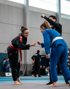 L’esportista pegolina Neus Estela Tomàs es prepara per a poder competir al mundial de Jiu Jitsu d’Abu Dhabi